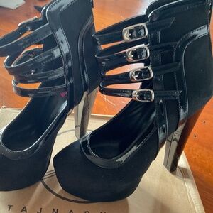 TajnaClub Platform 19icm heels suede leather trim and buckles